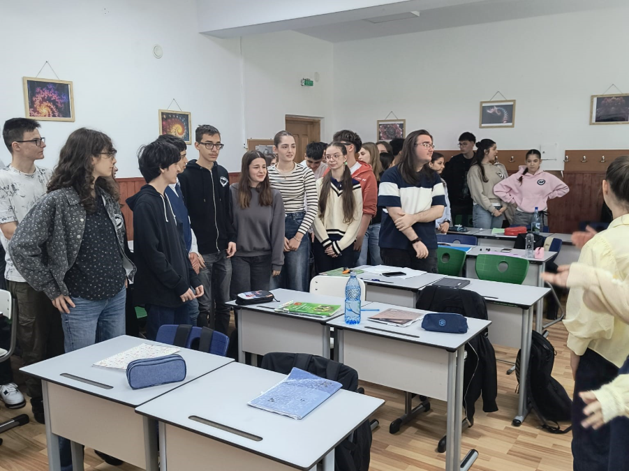 Călărași: dialog, educație non-formală și tineri mai conectați la comunitate 