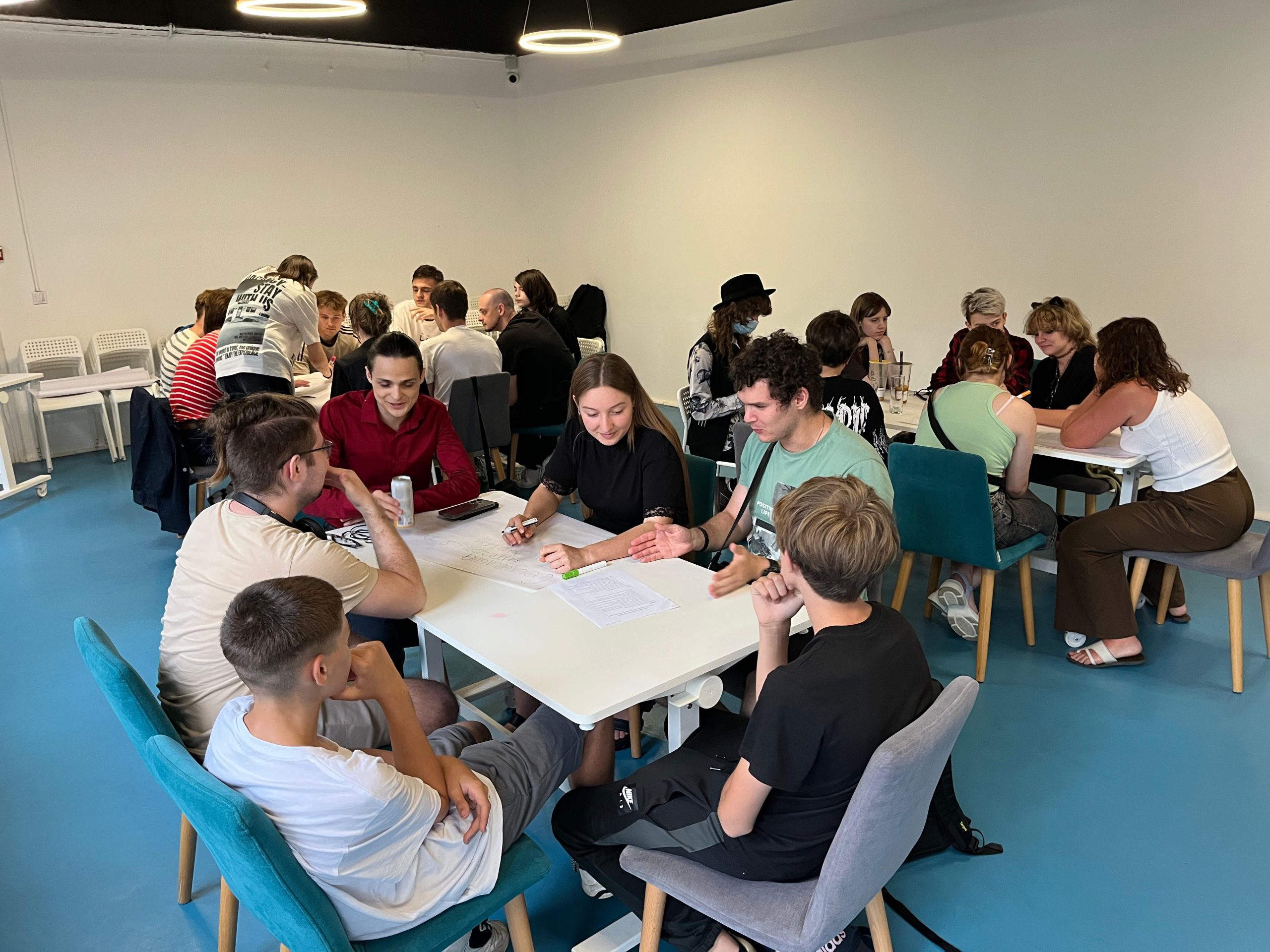 Voices Around the Table: Our Third Public Café with Young Ukrainians in Bucharest 