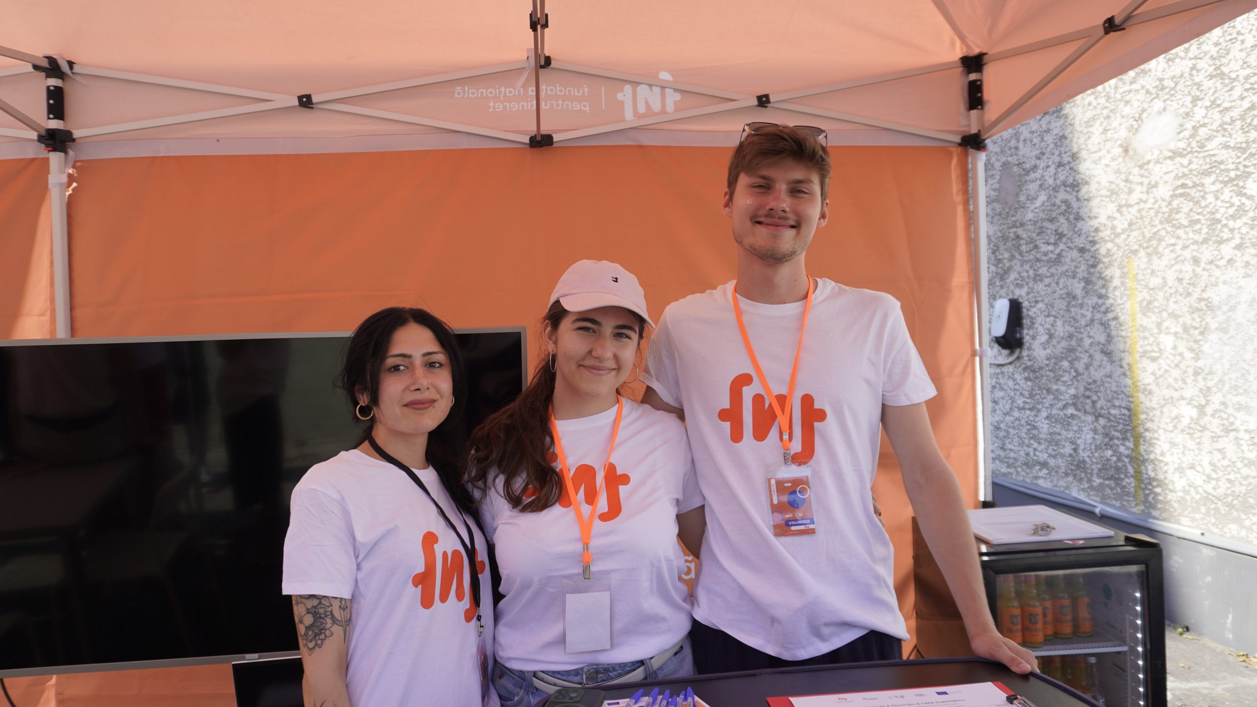 Vrei să pleci într-un stagiu de voluntariat ESC? Suntem alături de tine la fiecare pas